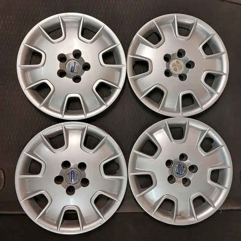 4x Kołpaki 16 Volvo 30683237 (K3137) Promocja