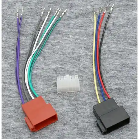 ZŁĄCZE UNIWERSALNE(PIONEER) ISO (24x8mm /12 wt) NIEZAPIĘTE Hit cenowy