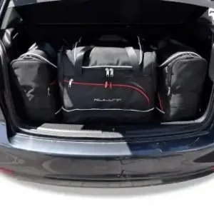 Bezpieczna płatność Zestaw dedykowanych toreb samochodowych do VW GOLF PLUS VI 2008->2012